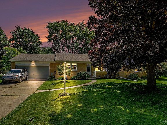 2nd image of 2726 Reppuhn Dr