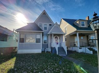 907 Main St, Charleston, WV 25302
