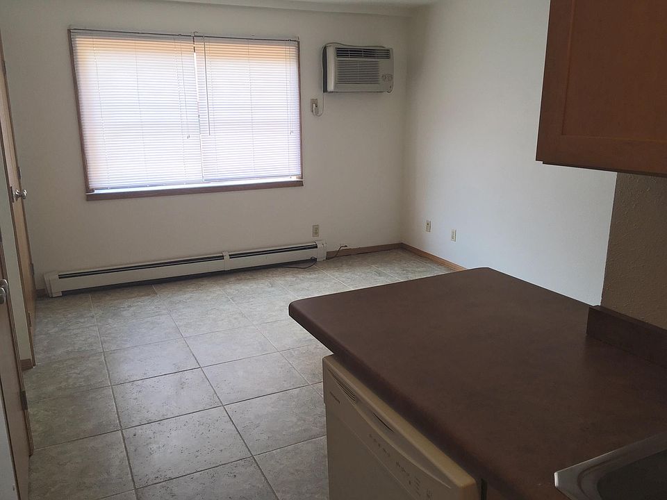 Bedroom / living room