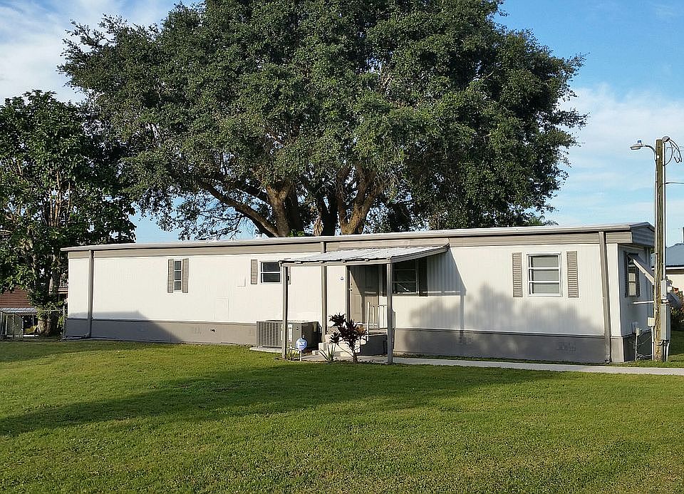 1st image of 3023 SE 19th Ct
