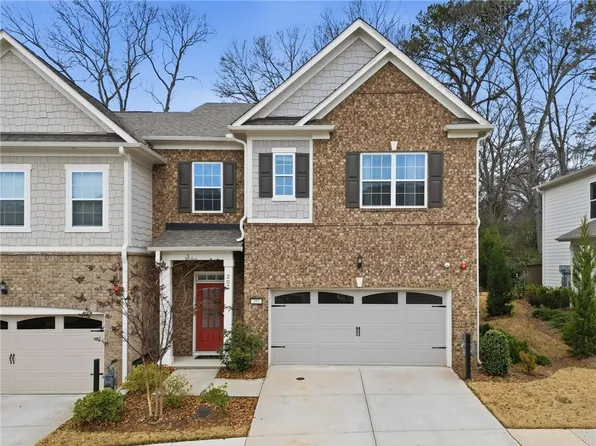 207 Holden Way, Woodstock, GA 30189