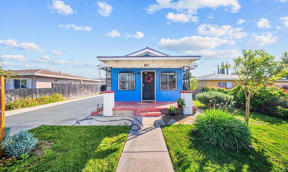 1st image of 671 N Gardena St