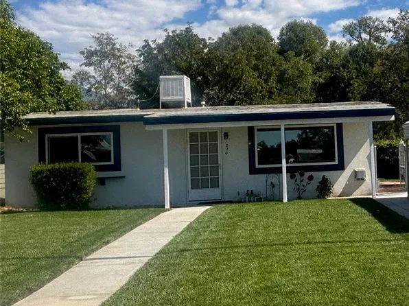 1220 Amethyst Ave, Mentone, CA 92359