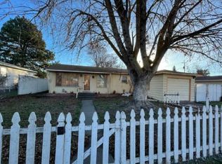 235 SW 9th St, Hermiston, OR 97838