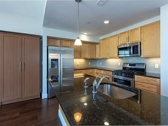 2nd image of 1501 Commonwealth Ave #503