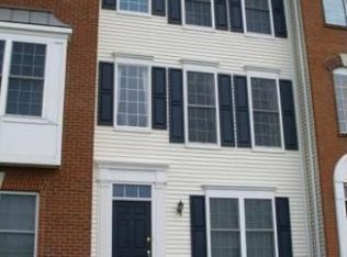 25333 Eldridge Ter, Chantilly, VA 20152