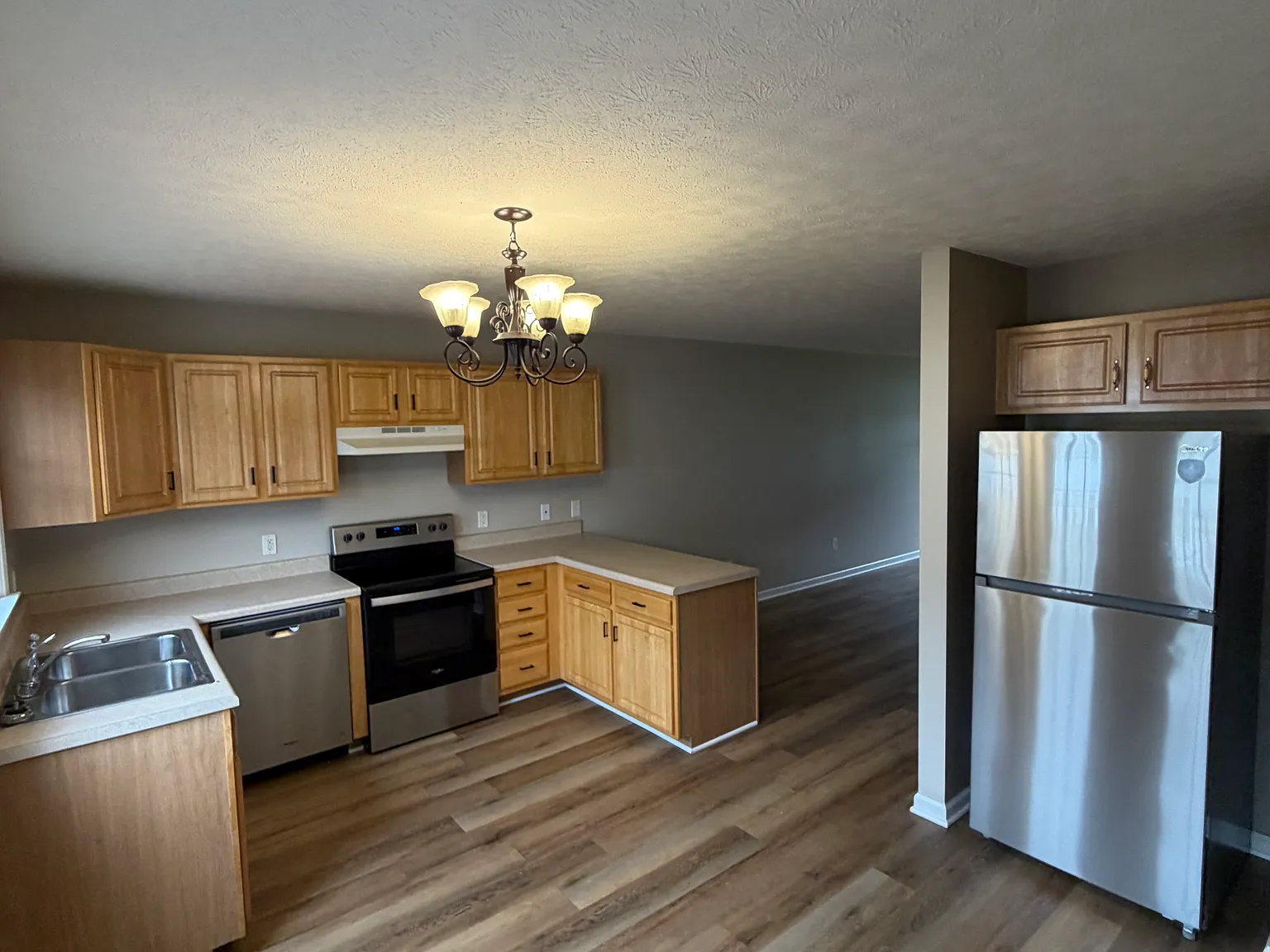 3 bed, 1250 sqft, $1,500 — Photo 4