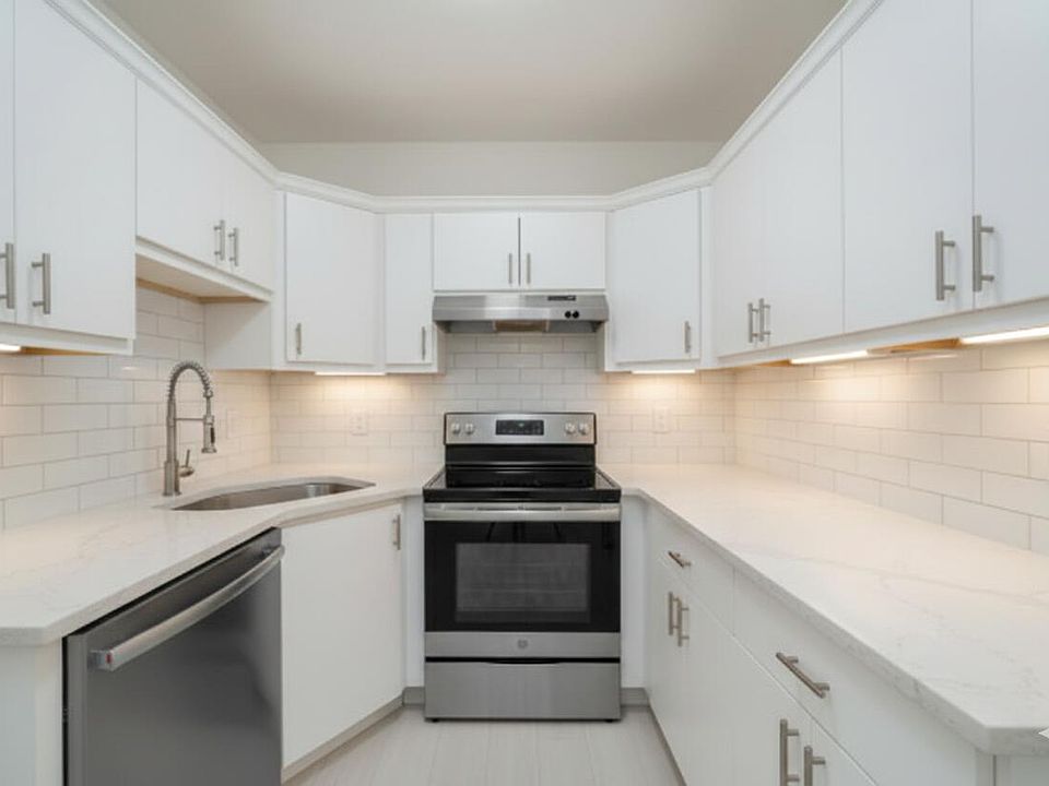 1st image of 3594 Alder Drive #D1