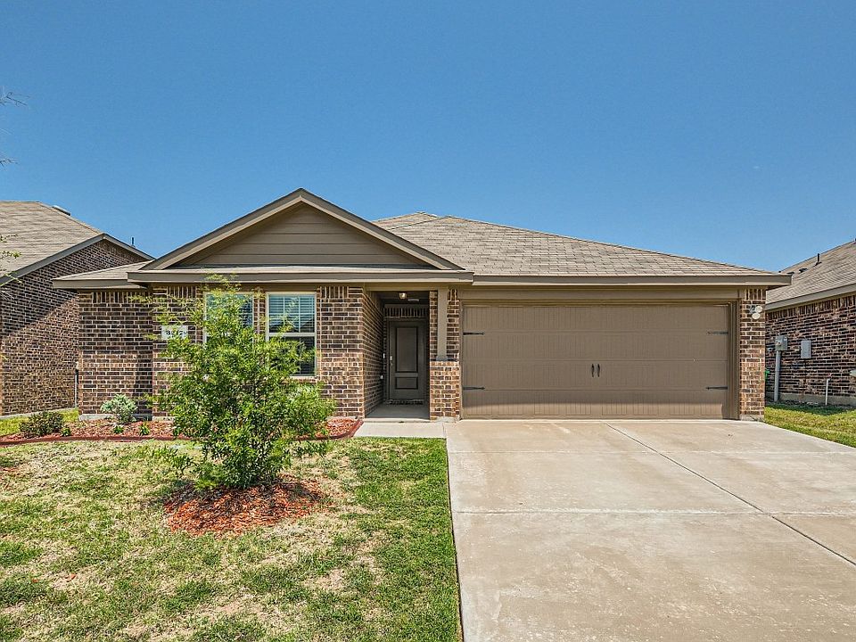 1st image of 3217 Hawkins Dr