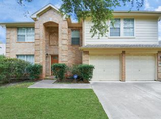 10810 Desert Springs Cir, Houston, TX 77095