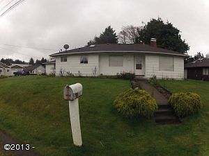 1st image of 1934 NE 21st St