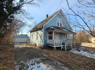 928 Lincoln Ave, Rockford, IL