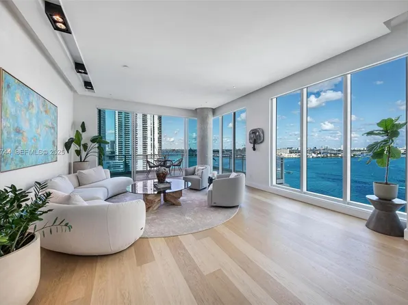 900 Brickell Key Blvd APT 1403, Miami, FL 33131