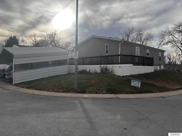 4024 N 127th Plz #74, Omaha, NE 68164