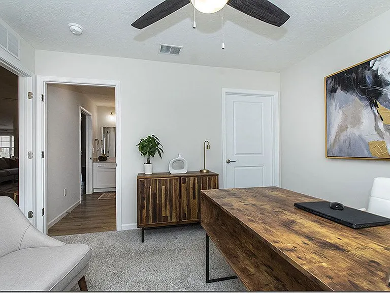 Riverwood Apartments — Photo 25