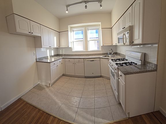 5th image of 4231 215th St Floor 2