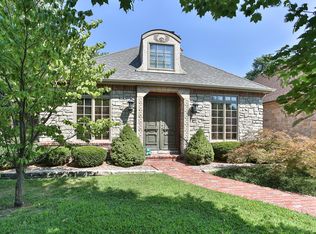 2513 E Ottawa St, Springfield, MO 65804