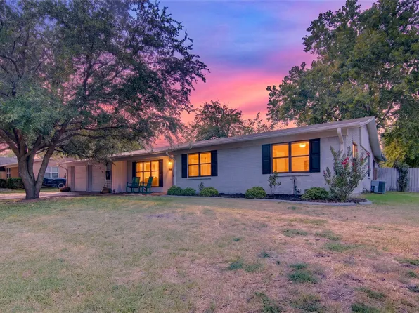 807 W Elizabeth Dr, Robinson, TX 76706