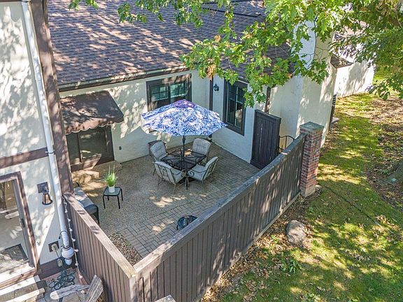 5th image of 115 Saint Julien St #31-A