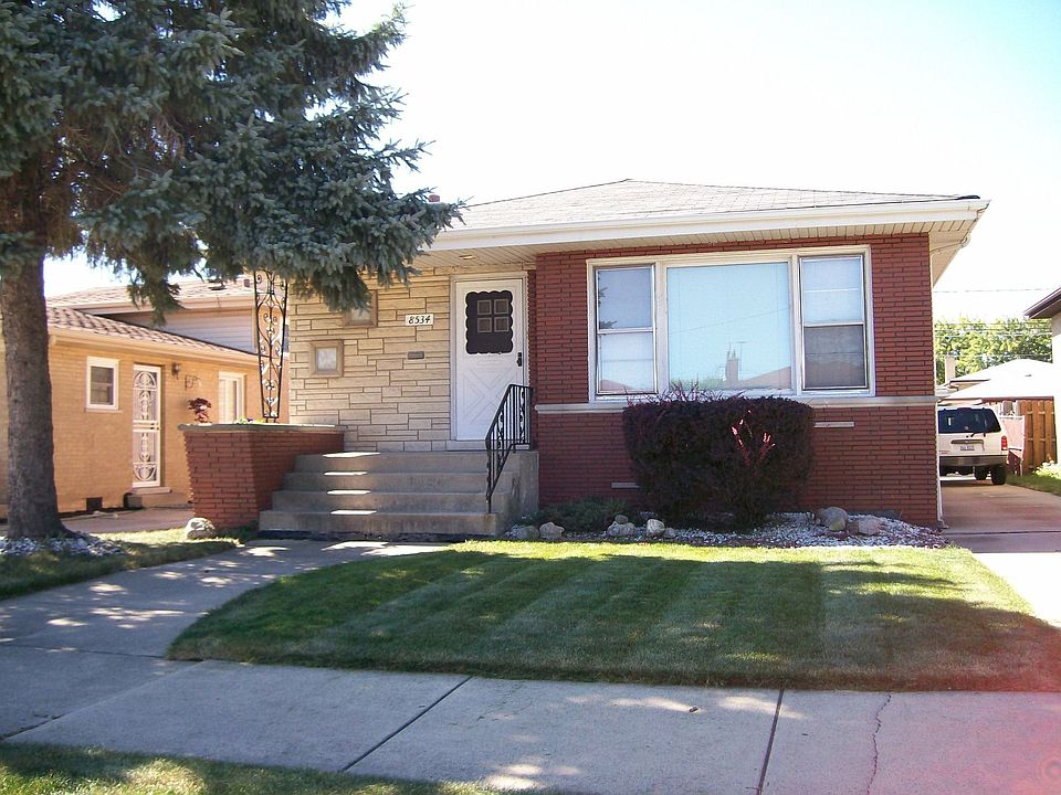 2nd image of 8534 S Kilbourn Ave