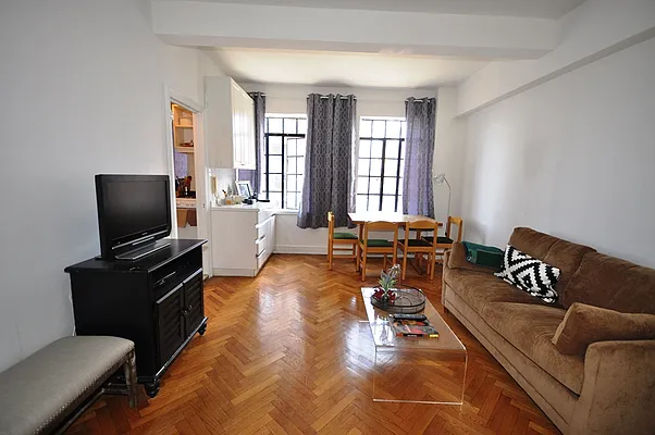 Rented by Corcoran | media 29