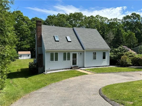 52 Old Post Rd, Westerly, RI 02891