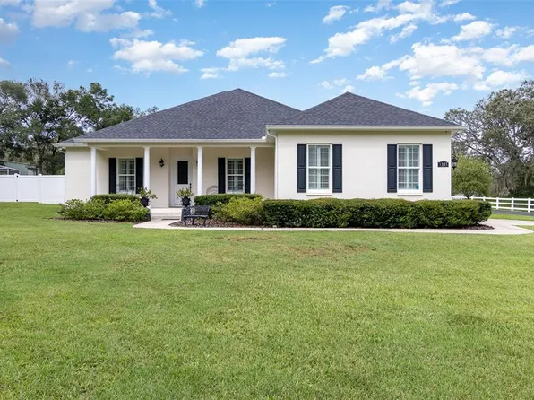 1925 Griffin Ave, Lady Lake, FL 32159