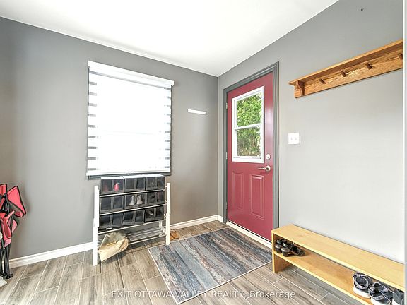 3rd image of 49 Glendale Ave