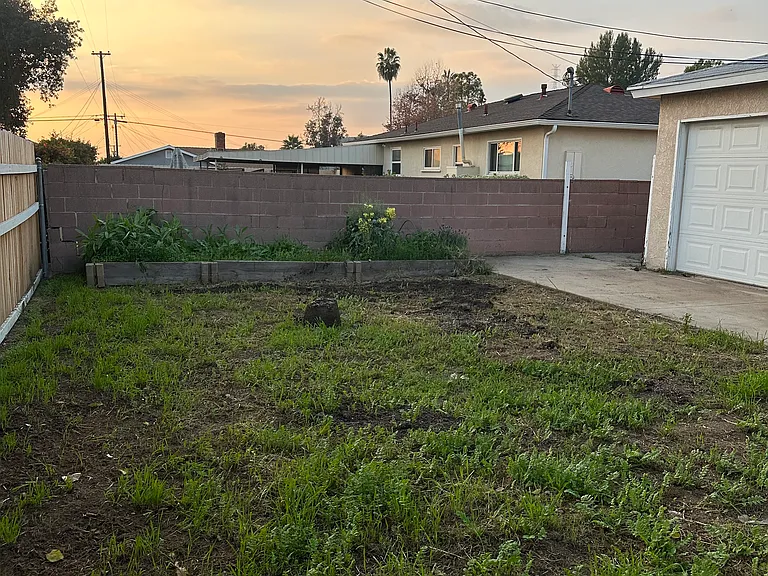 1210 Crown St — Photo 4