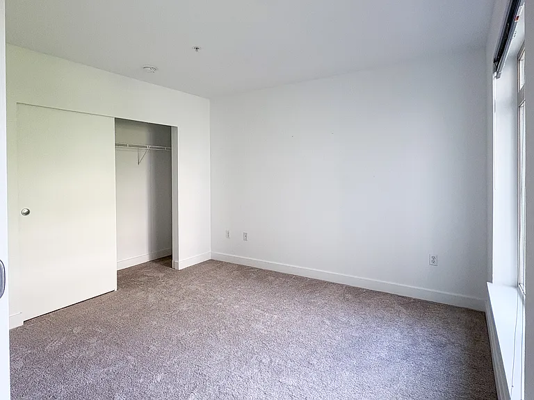 1610 Belmont Ave #306 — Photo 4