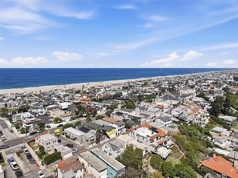 1924 Loma Dr — Photo 2
