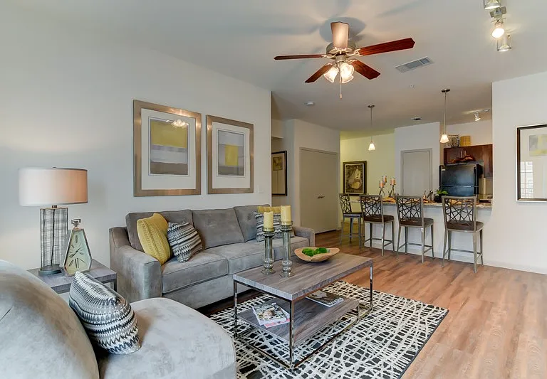 Volar Apartments — Photo 6