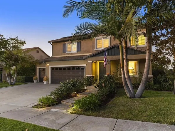 1045 Stratton Dr, Vista, CA 92083