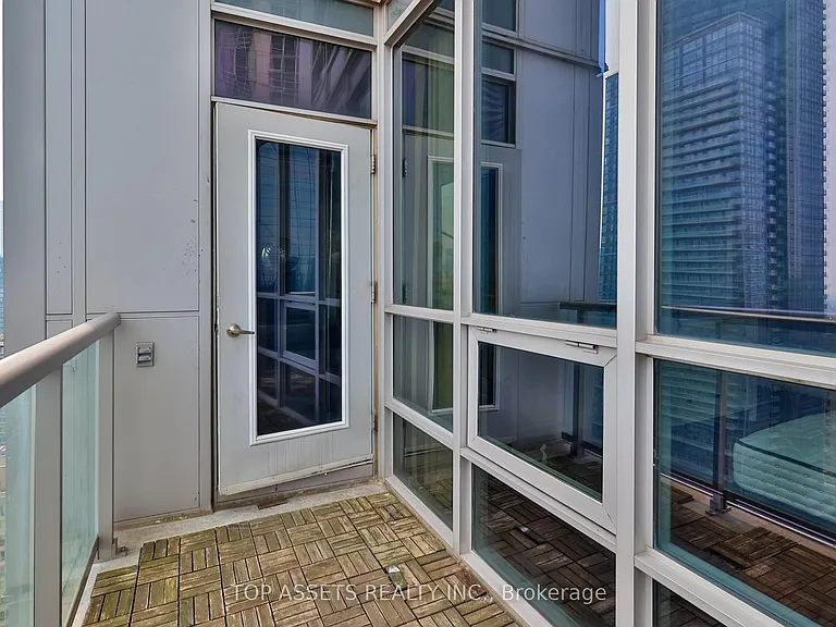 761 Bay St #3102 — Photo 29