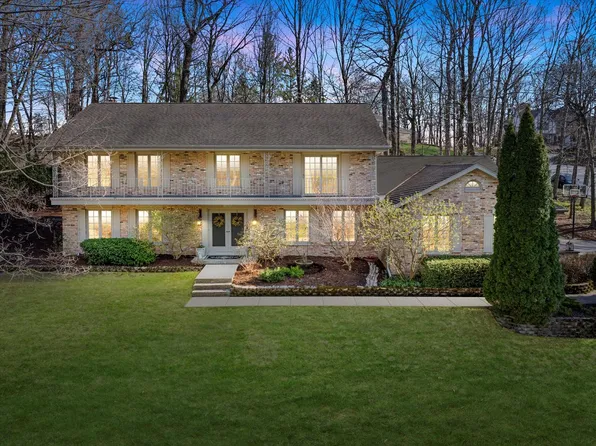 19425 Killarney WAY, Brookfield, WI 53045