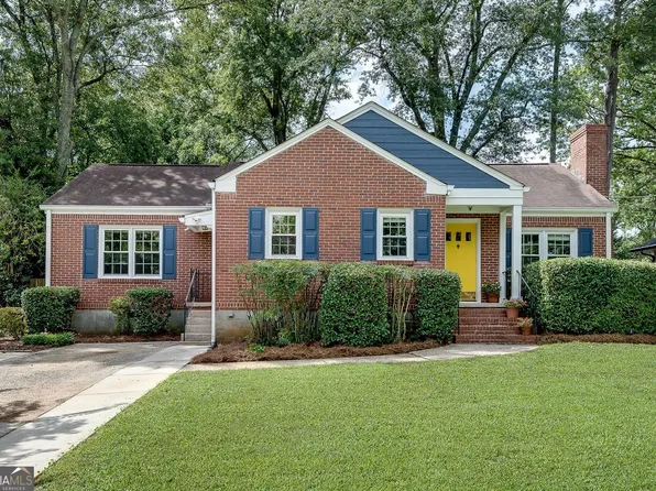 2583 Pineview Dr, Decatur, GA 30030