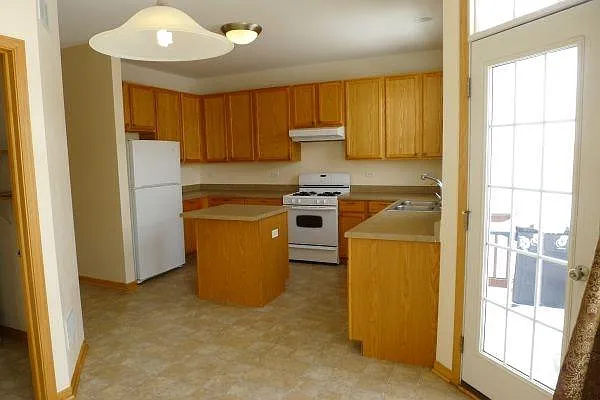 1577 W Turtle Creek Ln — Photo 5