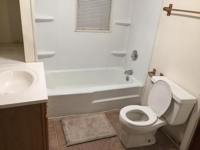 1508 Bloomingdale Rd — Photo 3