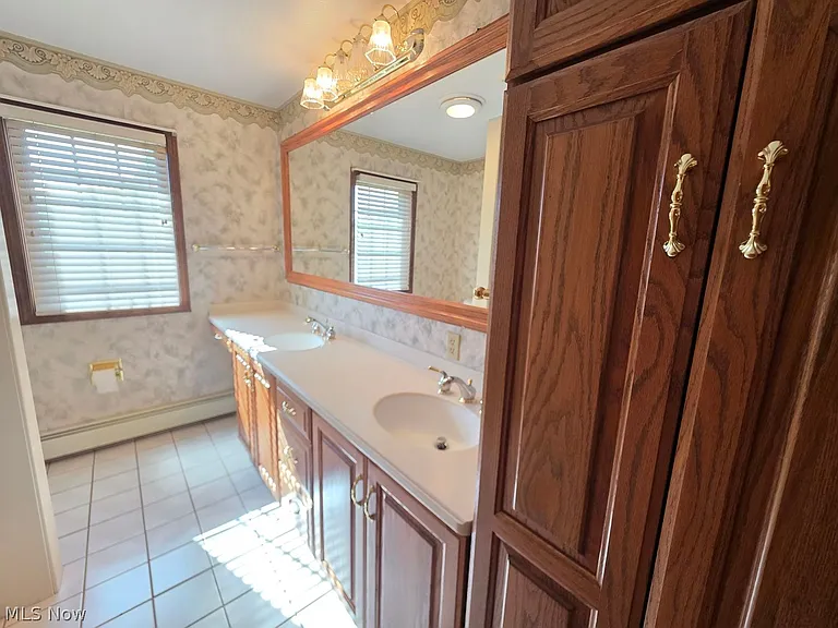 7500 Quarry Rd #C — Photo 37
