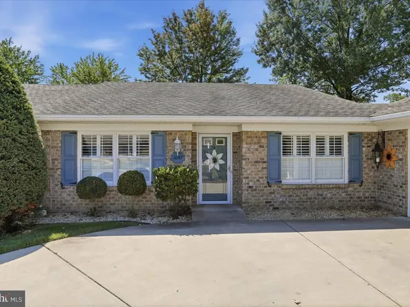 1047 Benjamin Pl, Hagerstown, MD 21742
