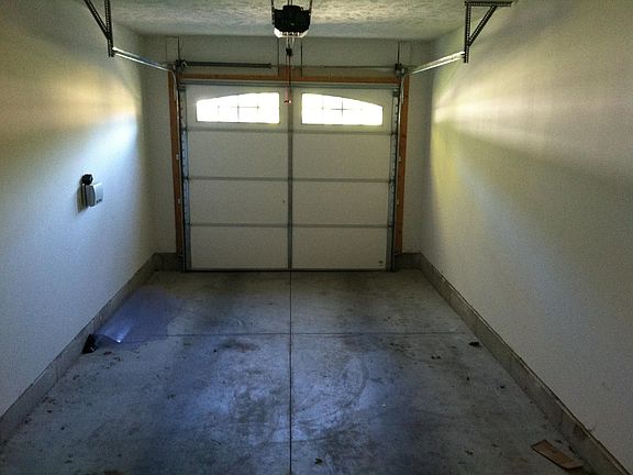 Single car garage