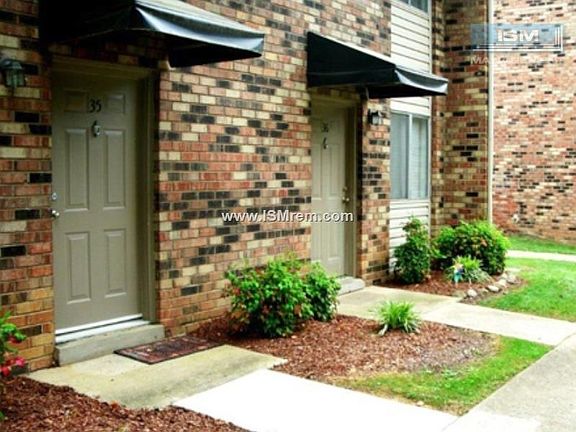 4th image of 81 Charleston Sq #68