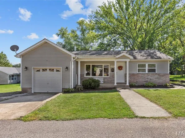 634 Sarah St, Sullivan, MO 63080