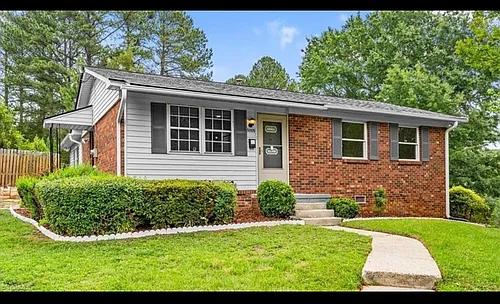 5005 Farmoor Cir Photo 1