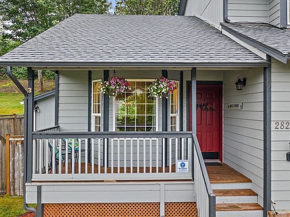 2nd image of 2826 Larkspur Dr