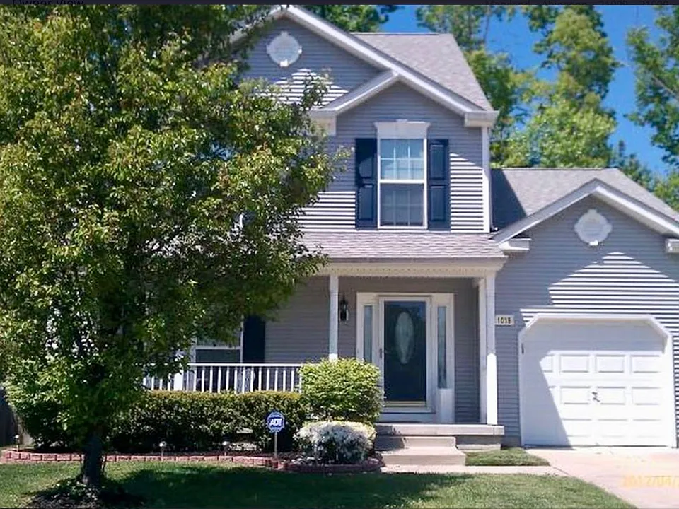 1019 W Viking Ct