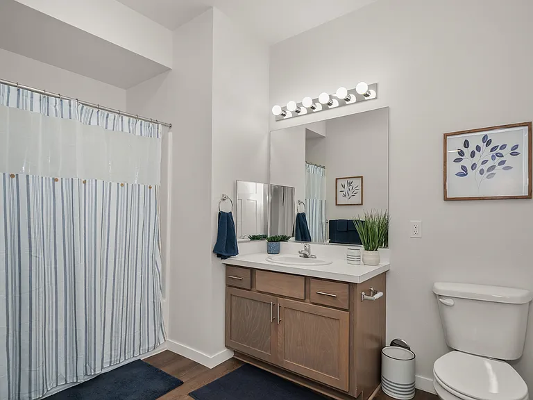 Rivers Edge Apartments — Photo 58