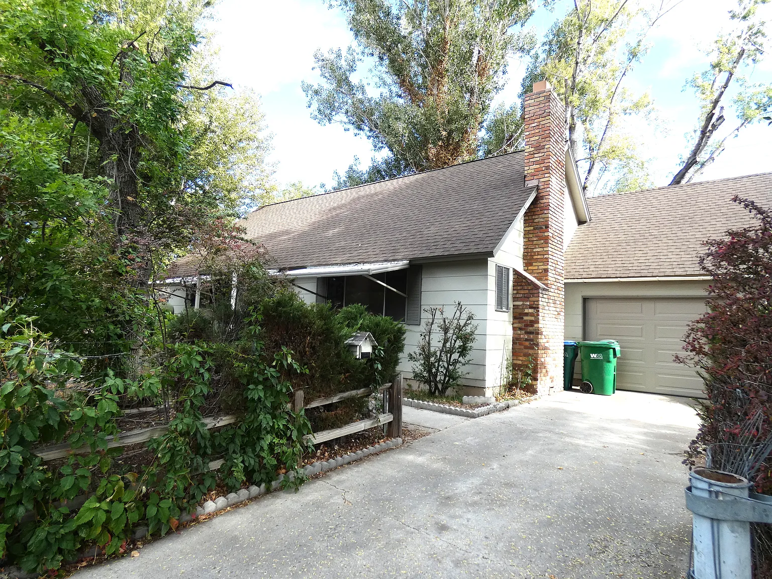 4 bed, 1620 sqft, $975 — Photo 2