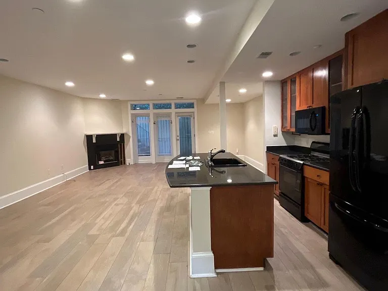 1529 Q St NW #1 — Photo 5