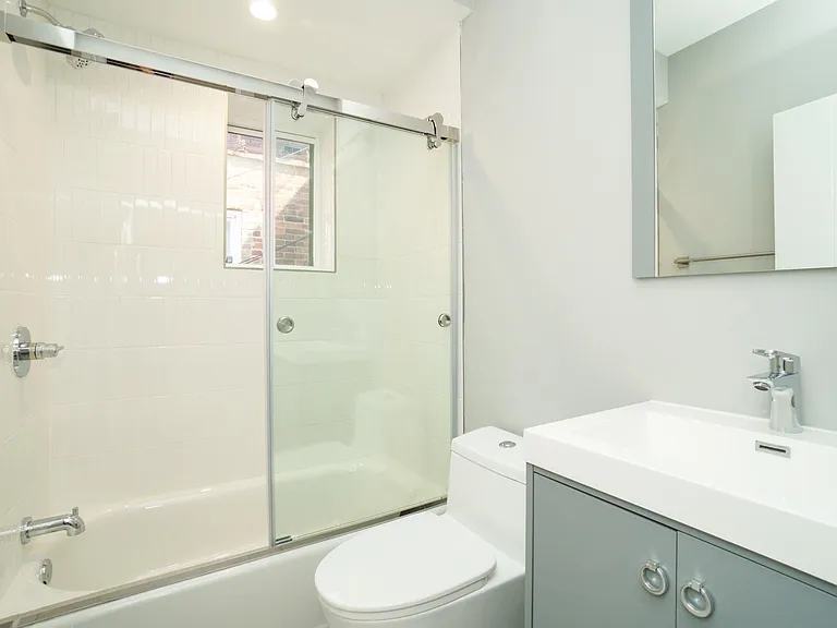 1729 Mifflin St #2 — Photo 6